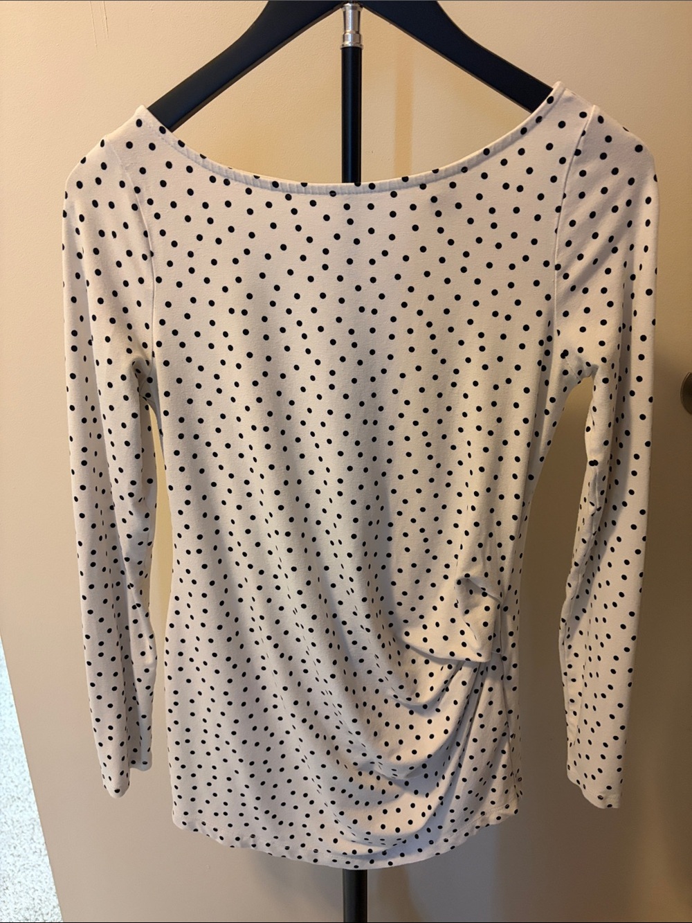 A Pea in the Pod Cream and Black Polka Dot Long-Sleeve Maternity Tee